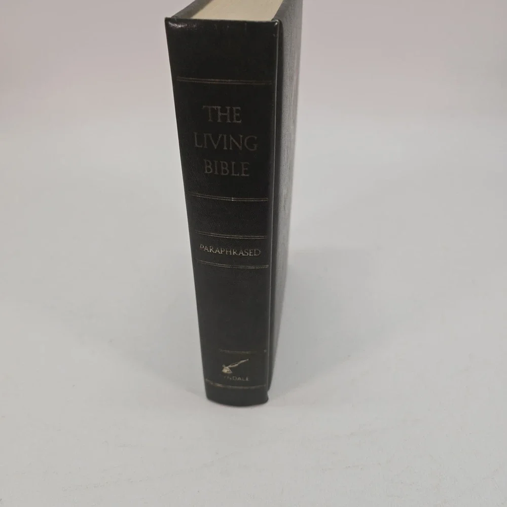 The‎ Living Bible Paraphrased Tyndale Hardcover